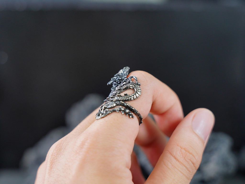 Zelda: Tears of the Kingdom Naydra Dragon Ring - 950 Silver