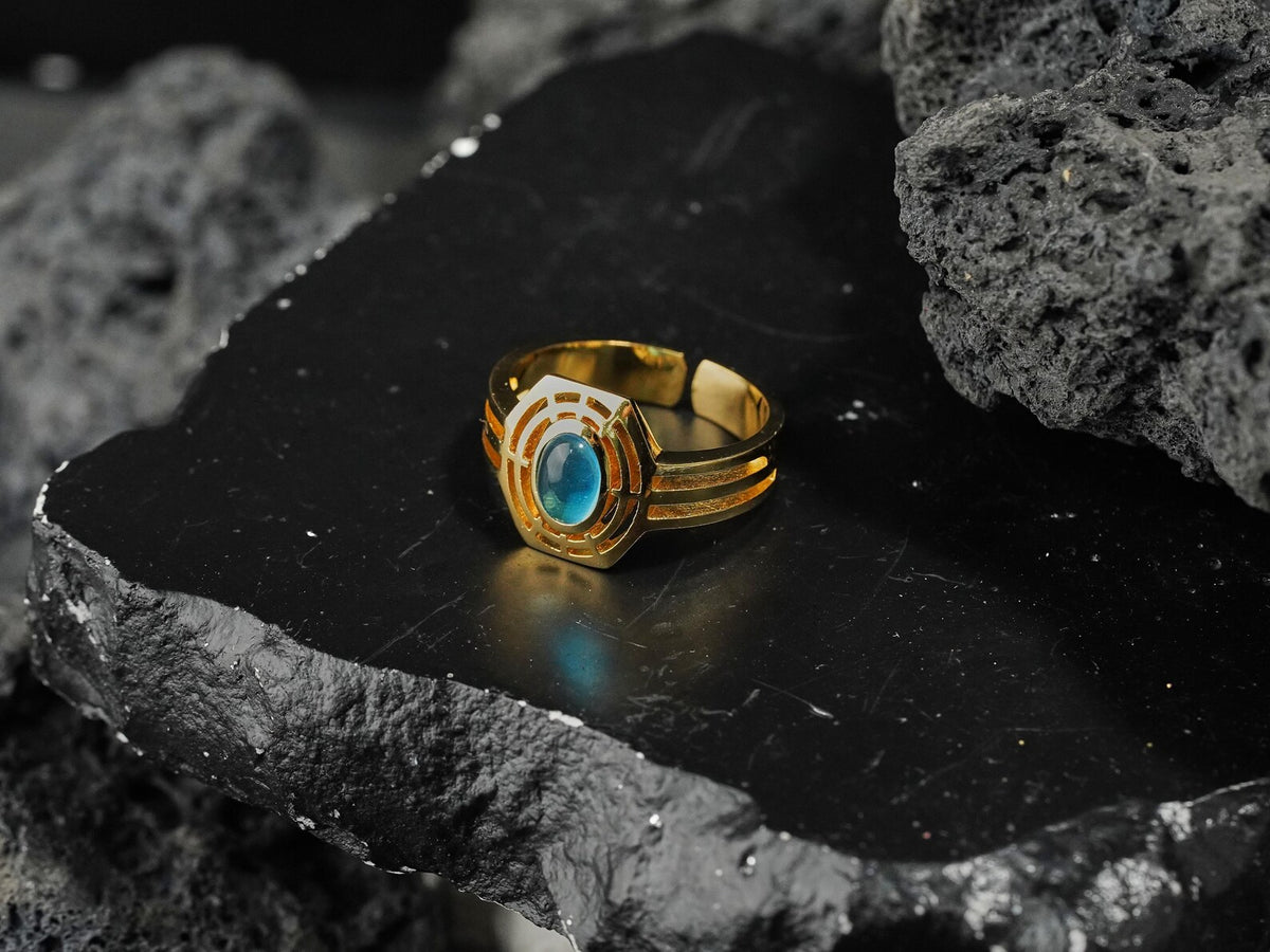 Valorant Harbor Signet Ring - Sterling Silver