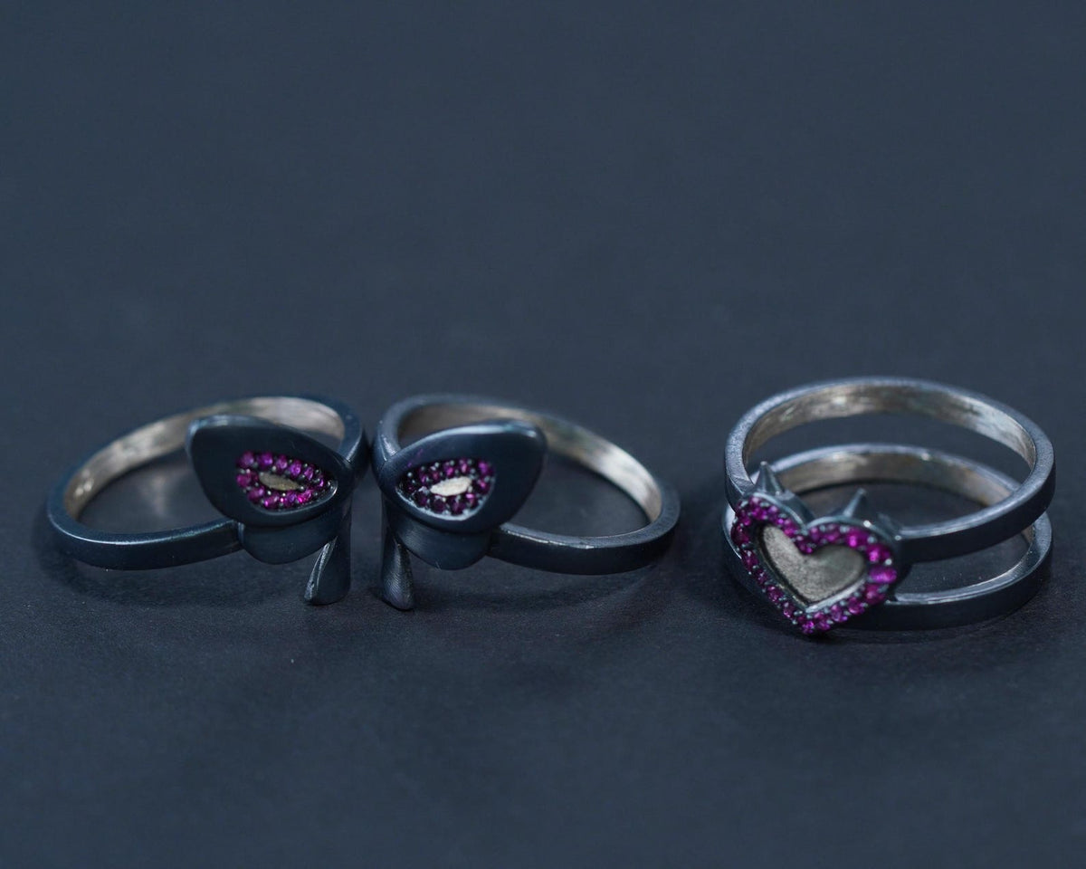 Valorant Clove Heart & Butterflies Ring - Sterling Silver