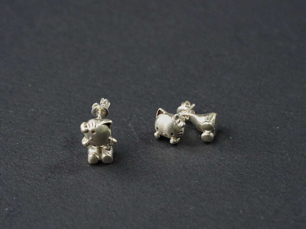 Hello Kitty Face Stud Earrings - 950 Silver