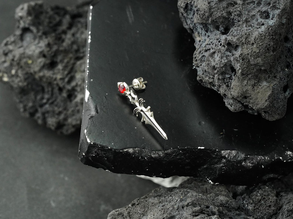 Final Fantasy XVI Dion Lesage Earring - 950 Silver