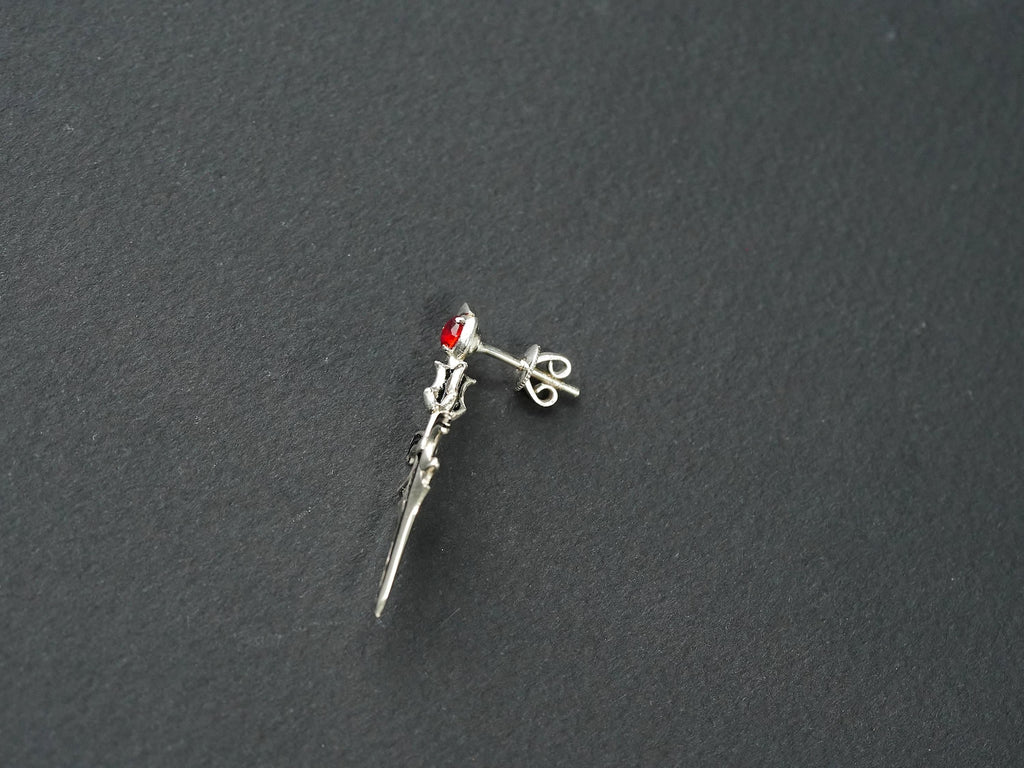 Final Fantasy XVI Dion Lesage Earring - 950 Silver