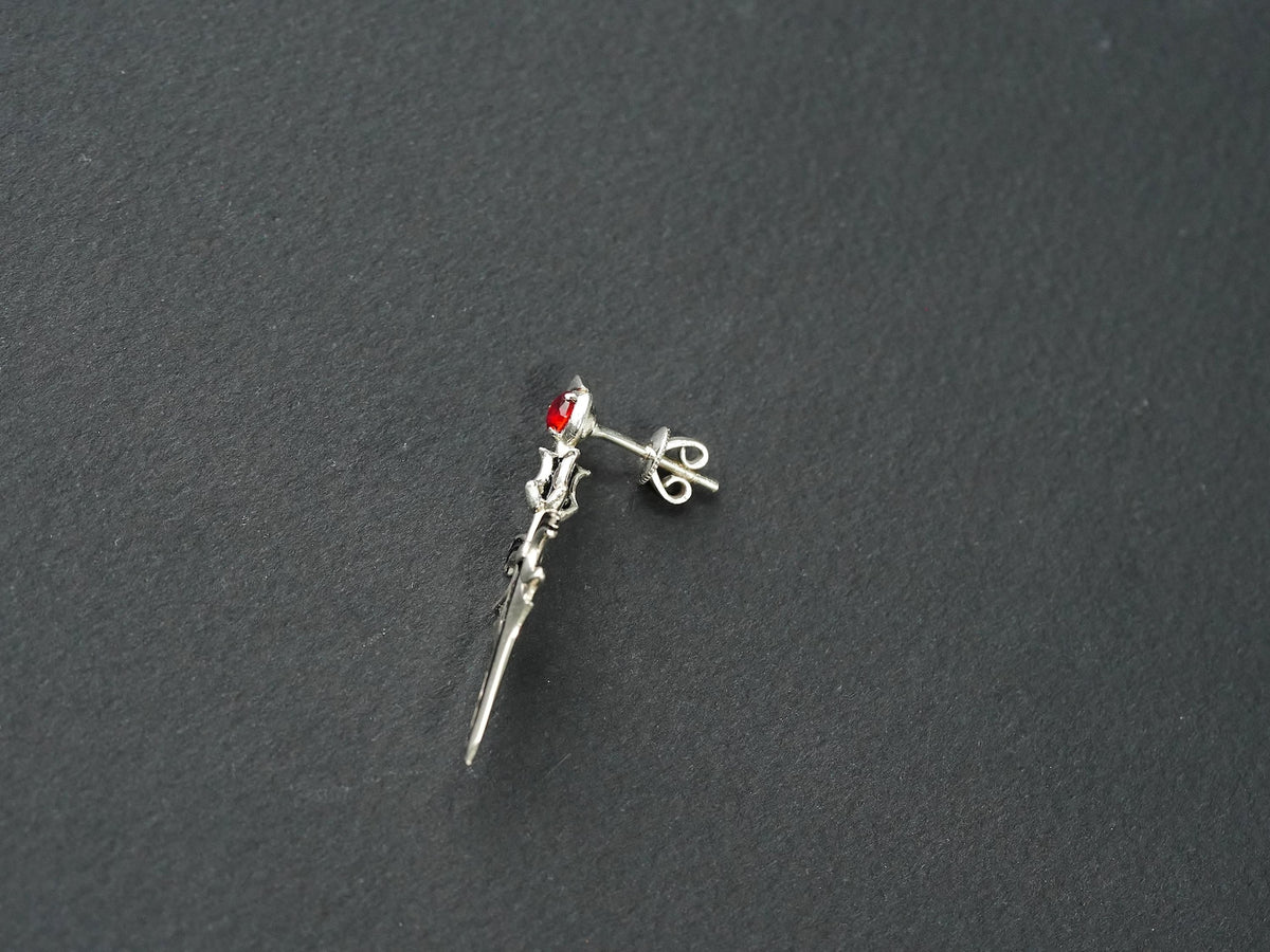 Final Fantasy XVI Dion Lesage Earring - 950 Silver
