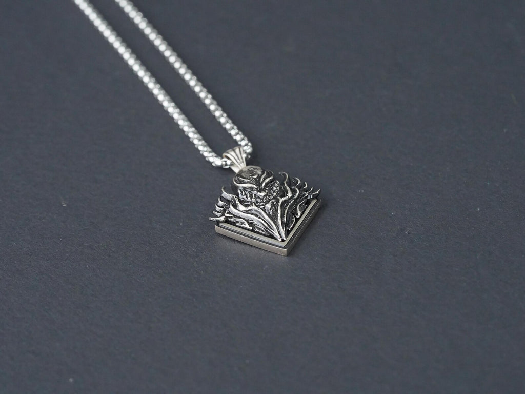 Final Fantasy XVI Eikon Titan Dominant Necklace - 950 Silver