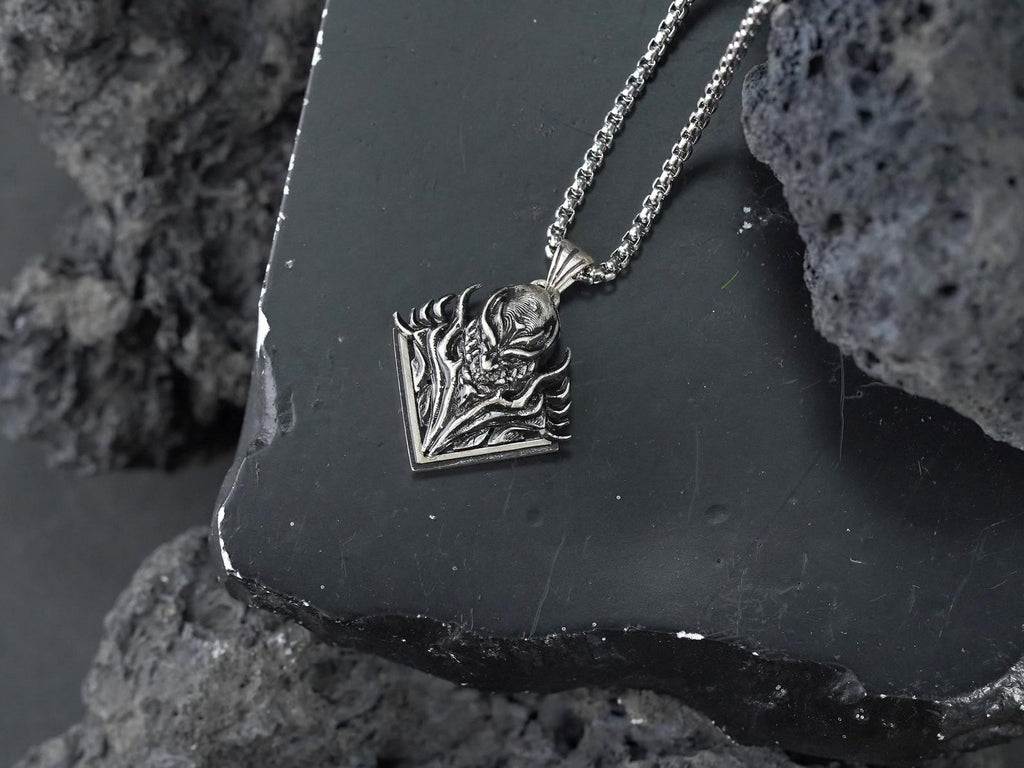 Final Fantasy XVI Eikon Titan Dominant Necklace - 950 Silver