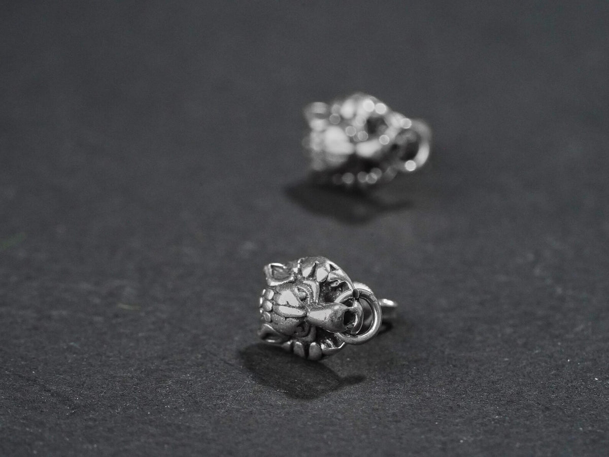 Final Fantasy VII Cloud Strife Cloudy Wolf Earring - 950 Silver