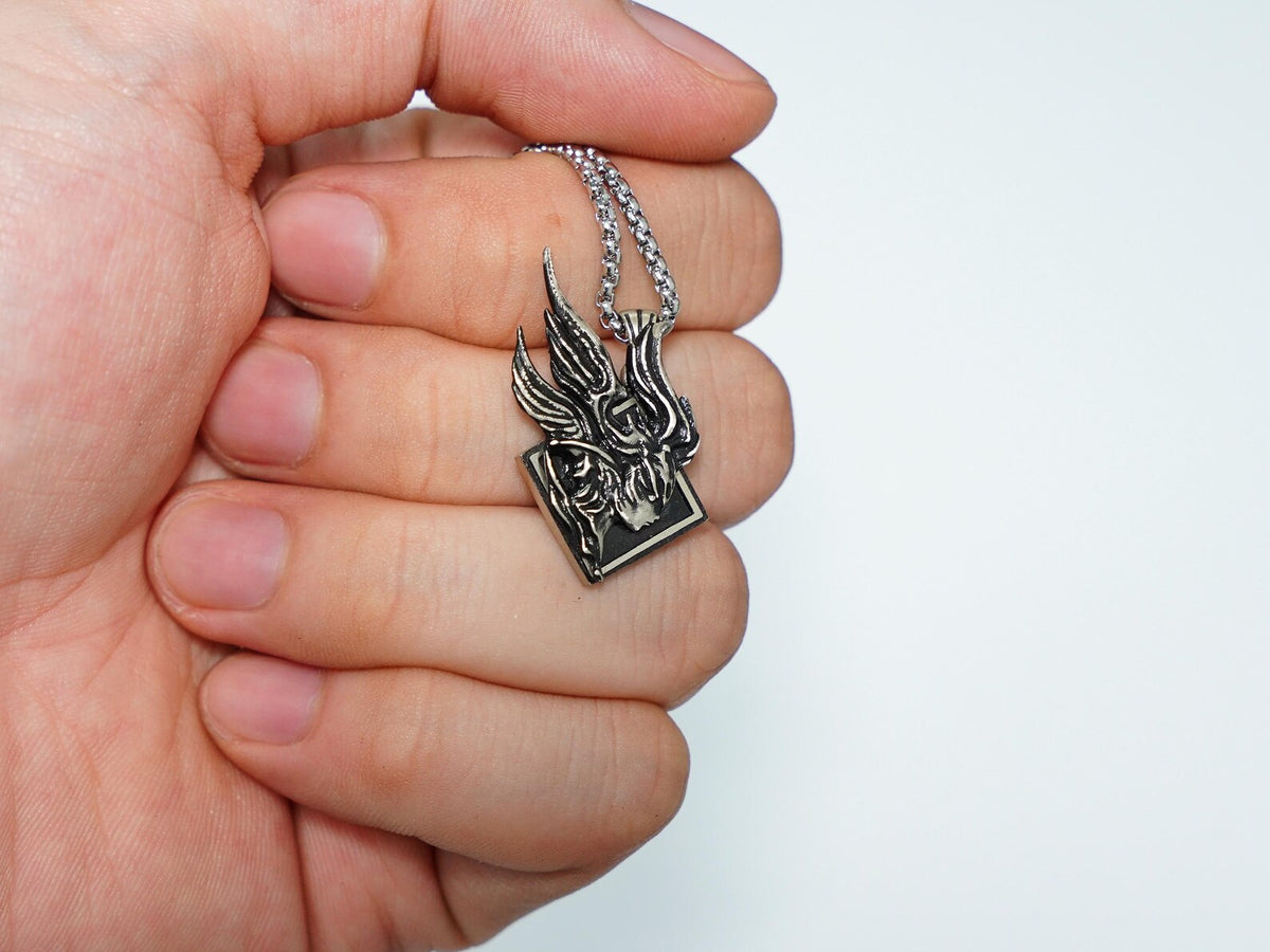 Final Fantasy XVI Eikon Garuda Dominant Necklace - 950 Silver