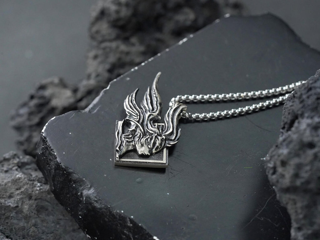 Final Fantasy XVI Eikon Garuda Dominant Necklace - 950 Silver