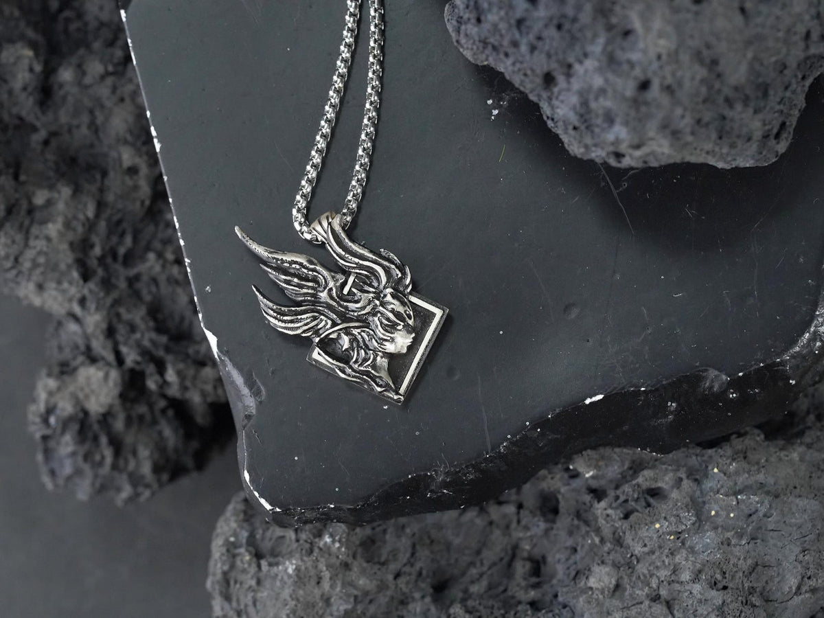 Final Fantasy XVI Eikon Garuda Dominant Necklace - 950 Silver
