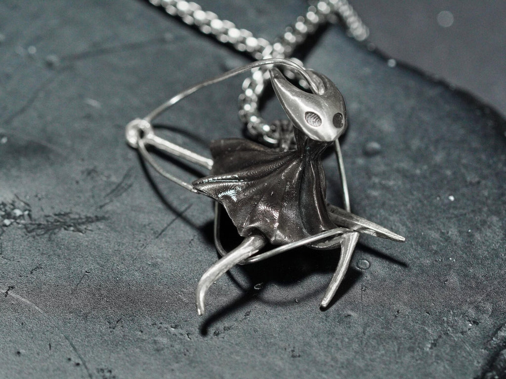 Hollow Knight: Silksong Hornet Needle Necklace - 950 Silver
