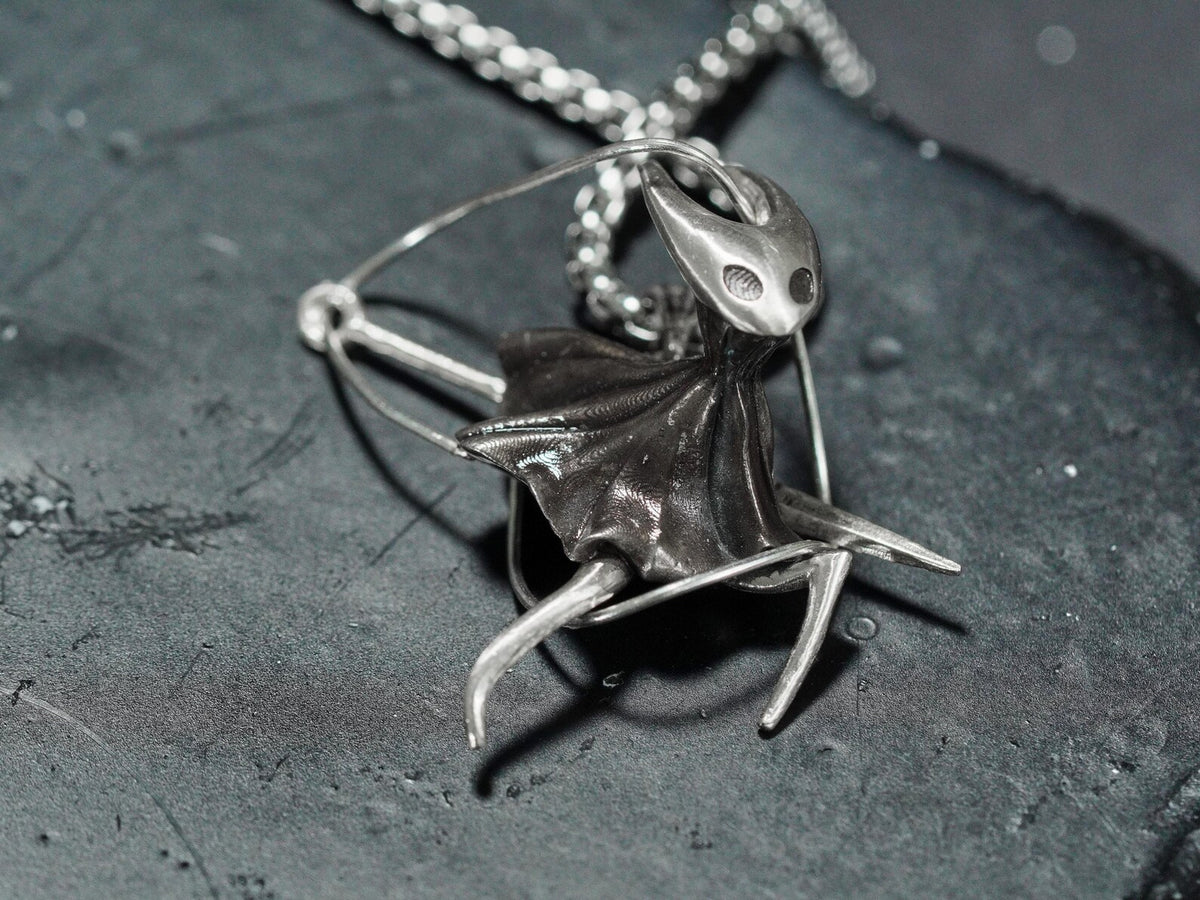 Hollow Knight: Silksong Hornet Needle Necklace - 950 Silver