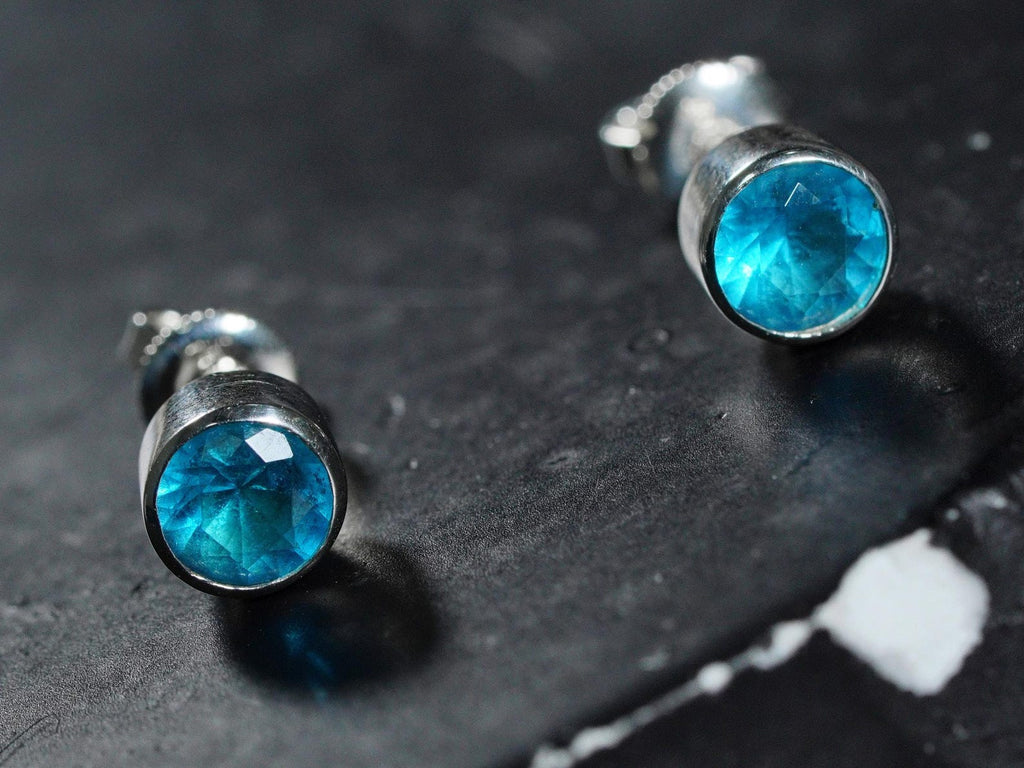 Valorant Waylay Stud Earrings with Blue Gem - 950 Silver