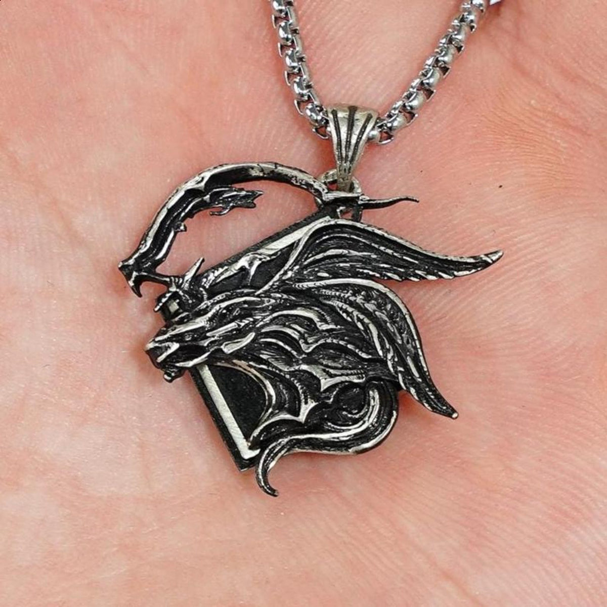 Final Fantasy XVI Eikon Ultima Risen Necklace - 950 Silver