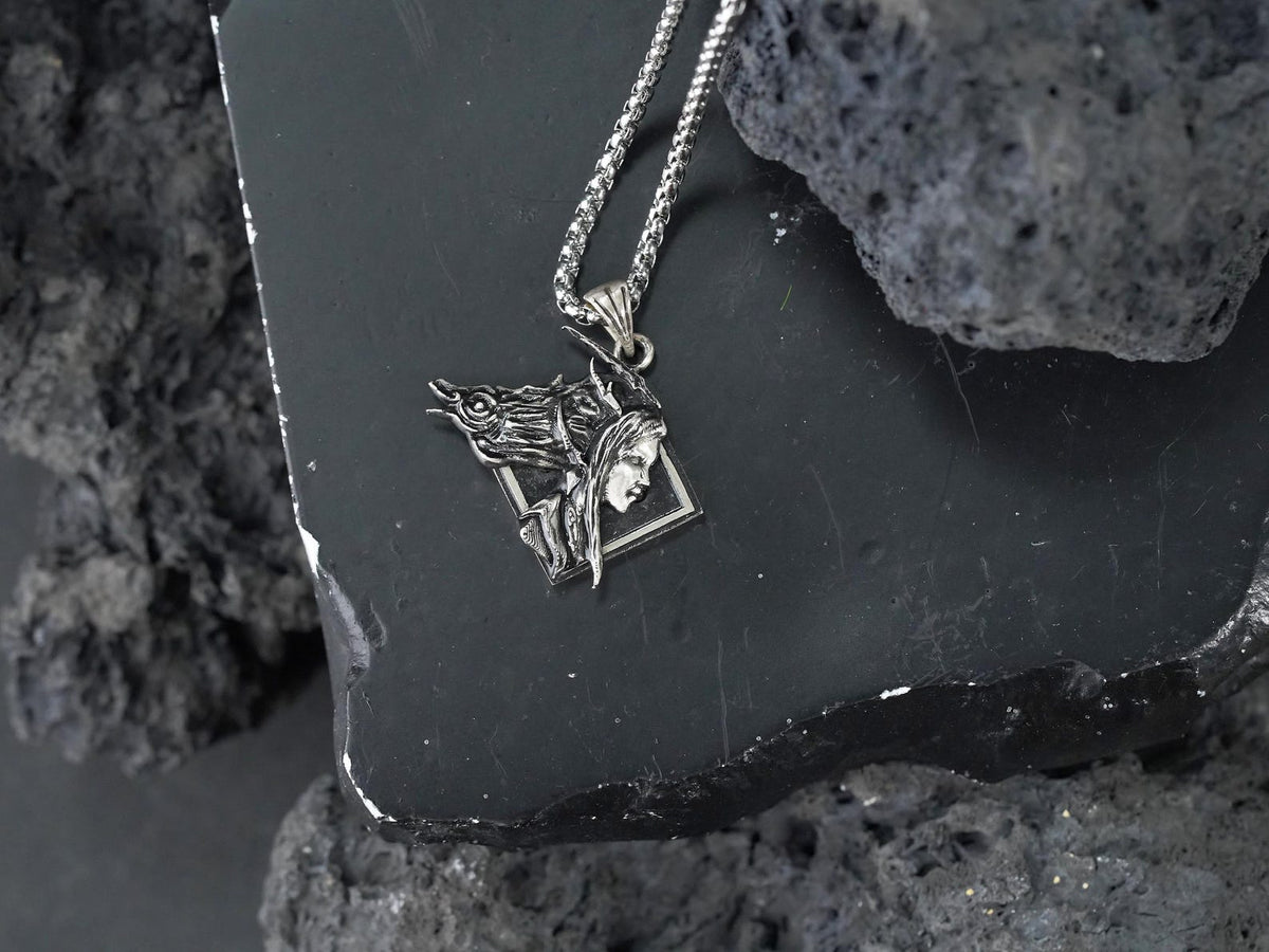Final Fantasy XVI Eikon Shiva Dominant Necklace - 950 Silver