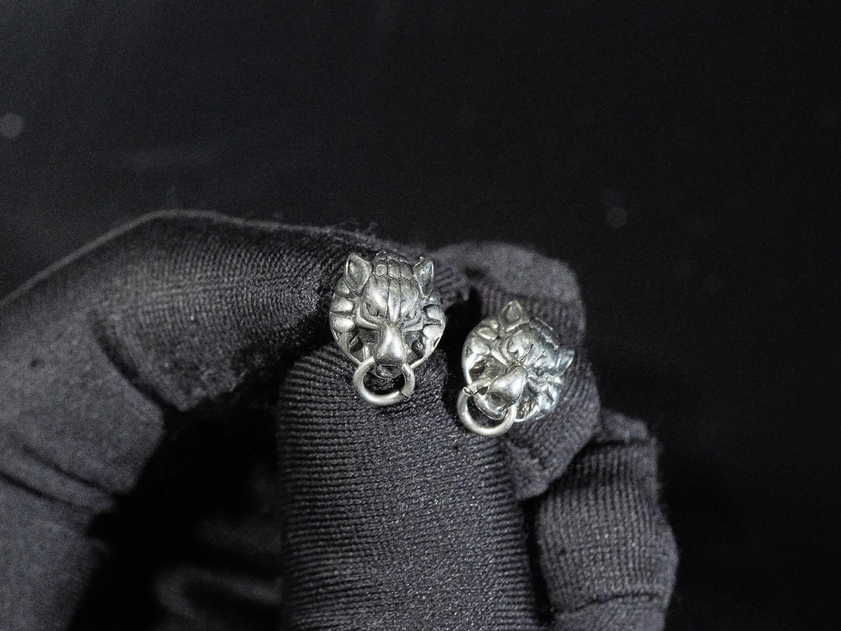 Final Fantasy VII Cloud Strife Cloudy Wolf Earring - 950 Silver