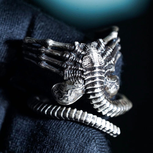 Alien Facehugger Ring - 950 Silver