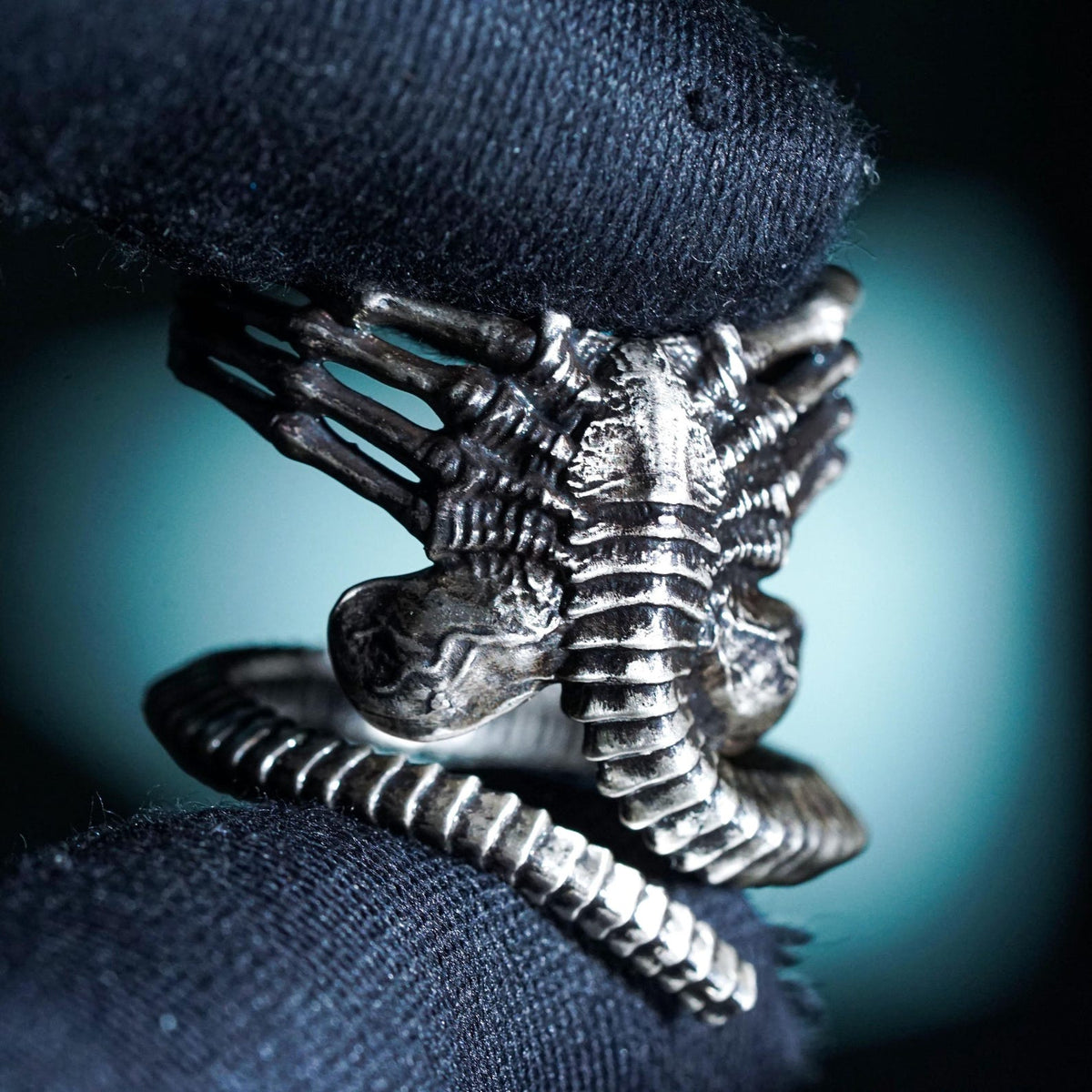 Alien Facehugger Ring - 950 Silver
