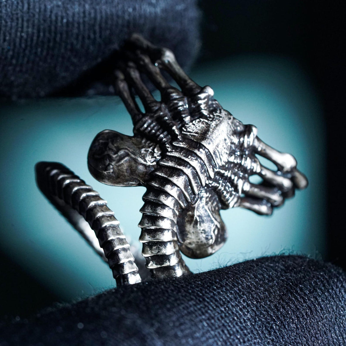 Alien Facehugger Ring - 950 Silver