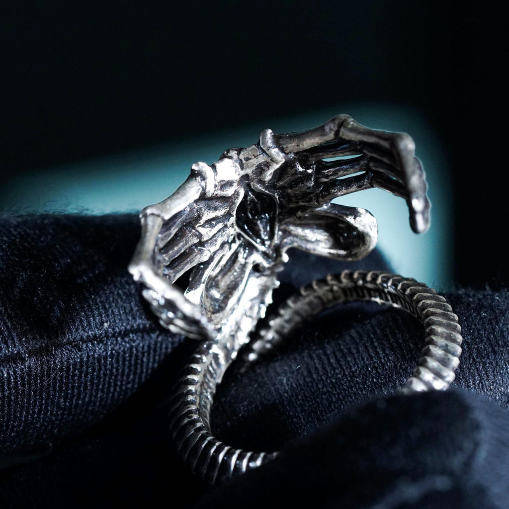Alien Facehugger Ring - 950 Silver