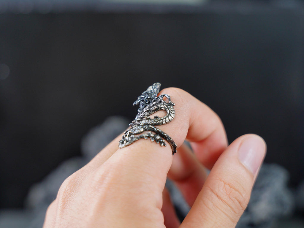 Zelda: Tears of the Kingdom Naydra Dragon Ring - 950 Silver