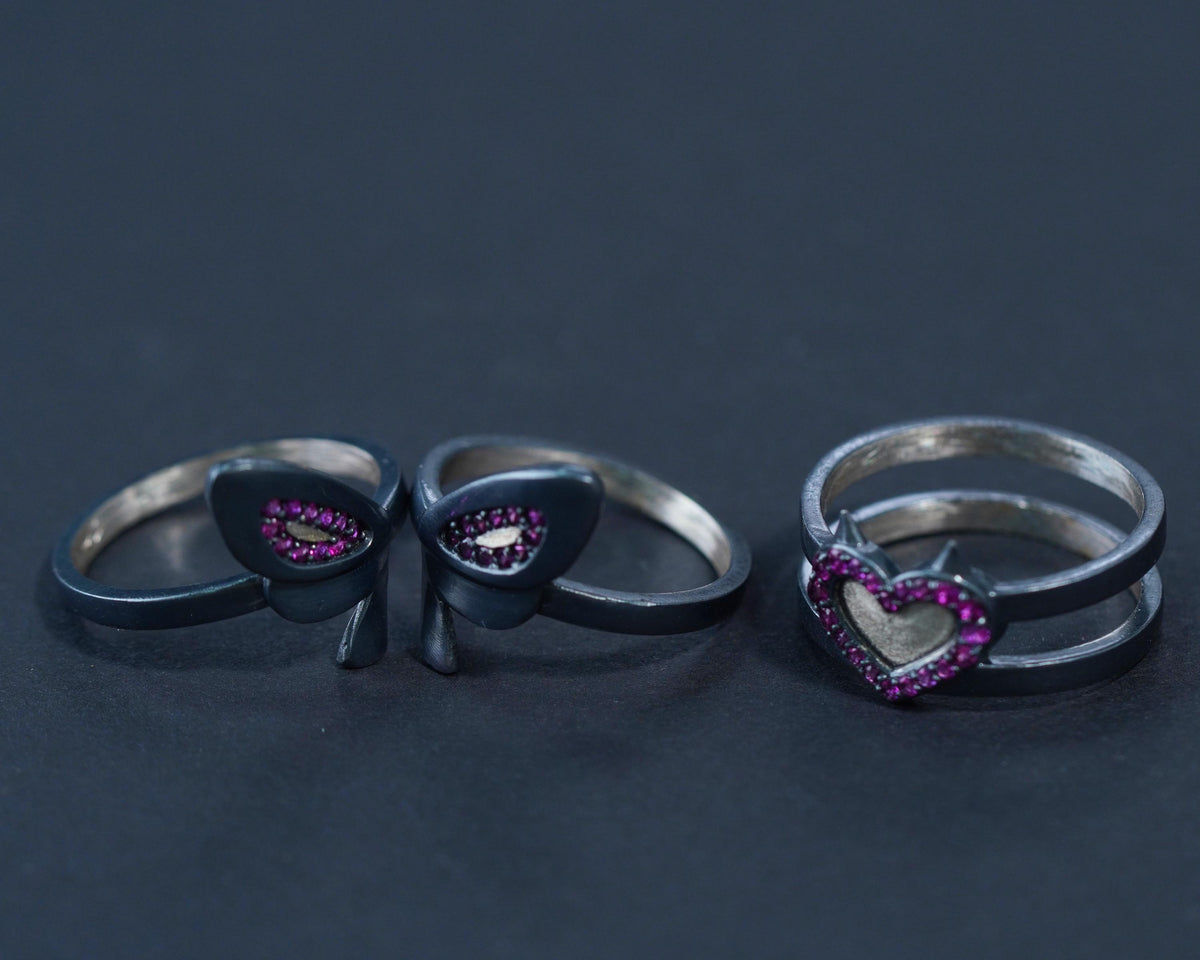 Valorant Clove Heart & Butterflies Ring - Sterling Silver