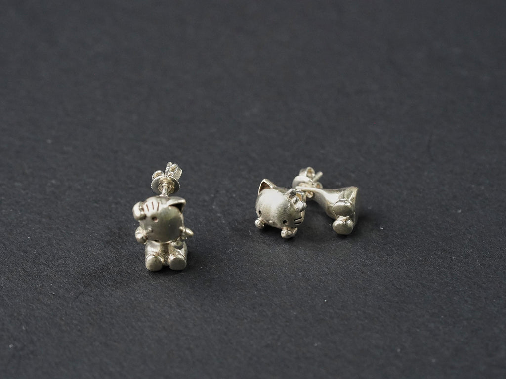Hello Kitty Face Stud Earrings - 950 Silver