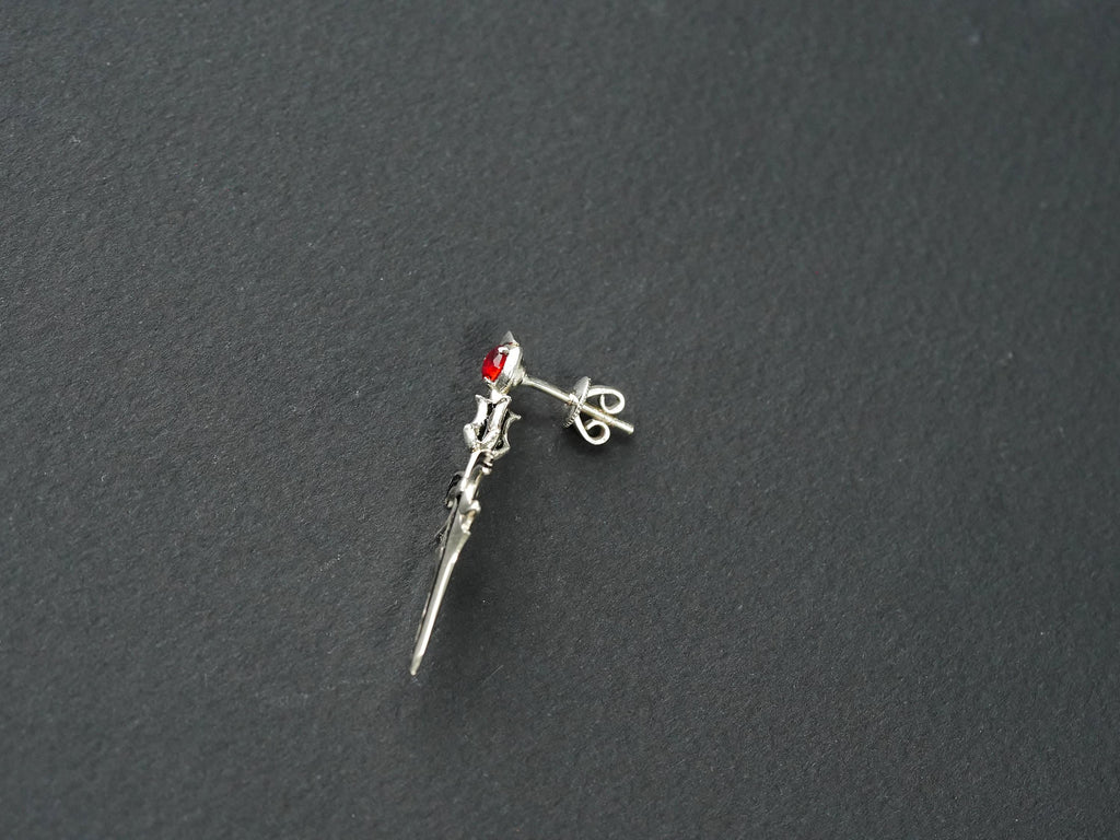 Final Fantasy XVI Dion Lesage Earring - 950 Silver