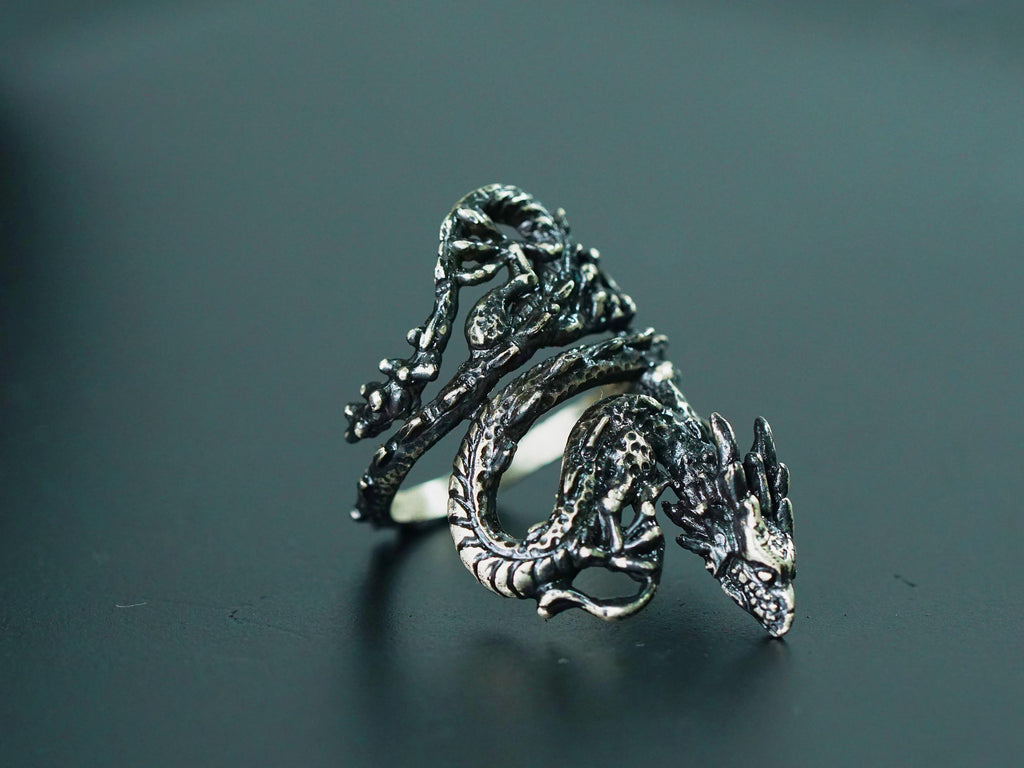 Zelda: Tears of the Kingdom Naydra Dragon Ring - 950 Silver