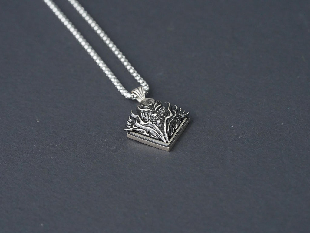 Final Fantasy XVI Eikon Titan Dominant Necklace - 950 Silver