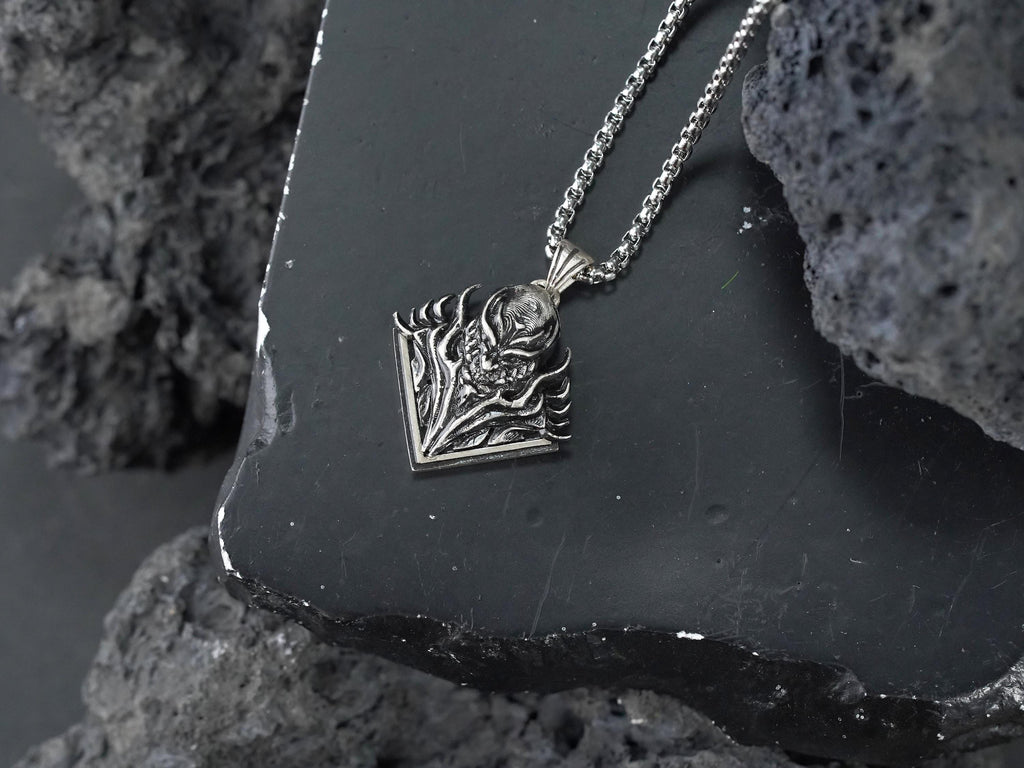 Final Fantasy XVI Eikon Titan Dominant Necklace - 950 Silver