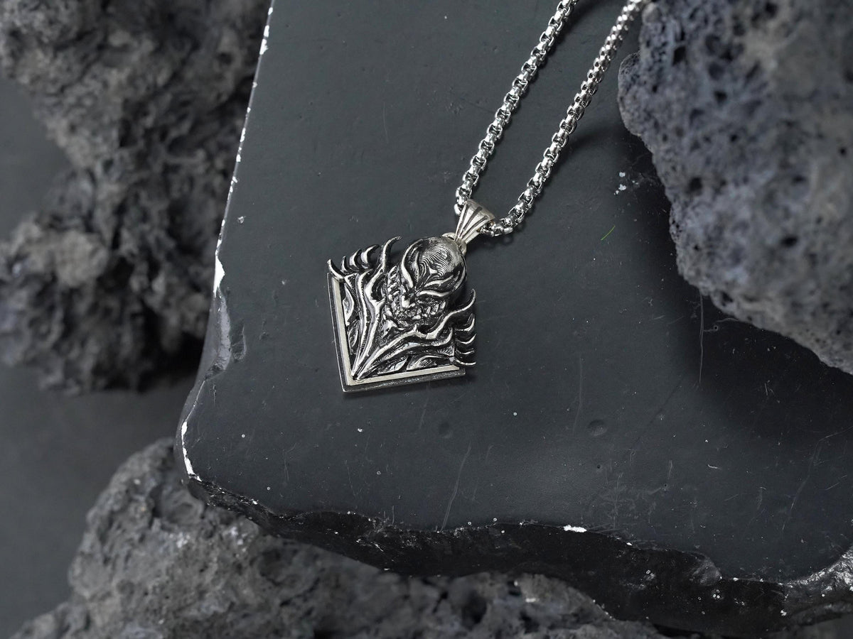 Final Fantasy XVI Eikon Titan Dominant Necklace - 950 Silver