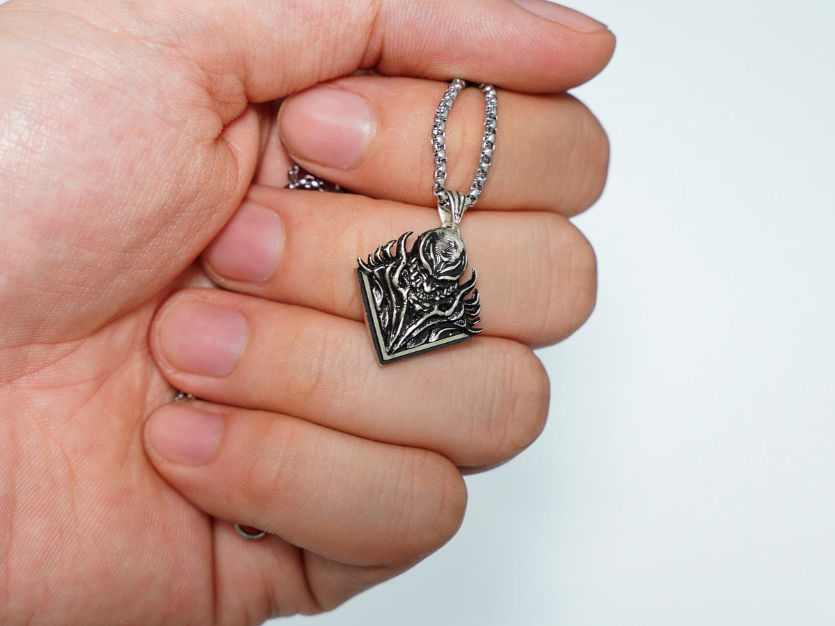Final Fantasy XVI Eikon Titan Dominant Necklace - 950 Silver