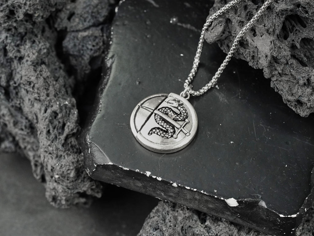 Metaphor: ReFantazio Heismay Badge Necklace - 950 Silver