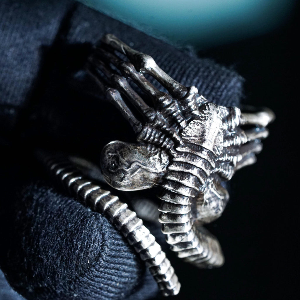 Alien Facehugger Ring - 950 Silver