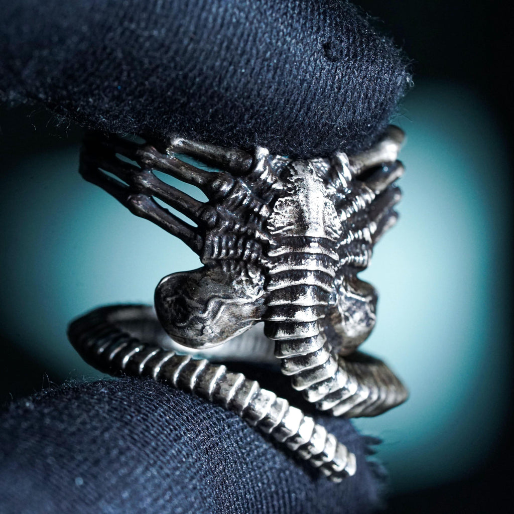 Alien Facehugger Ring - 950 Silver