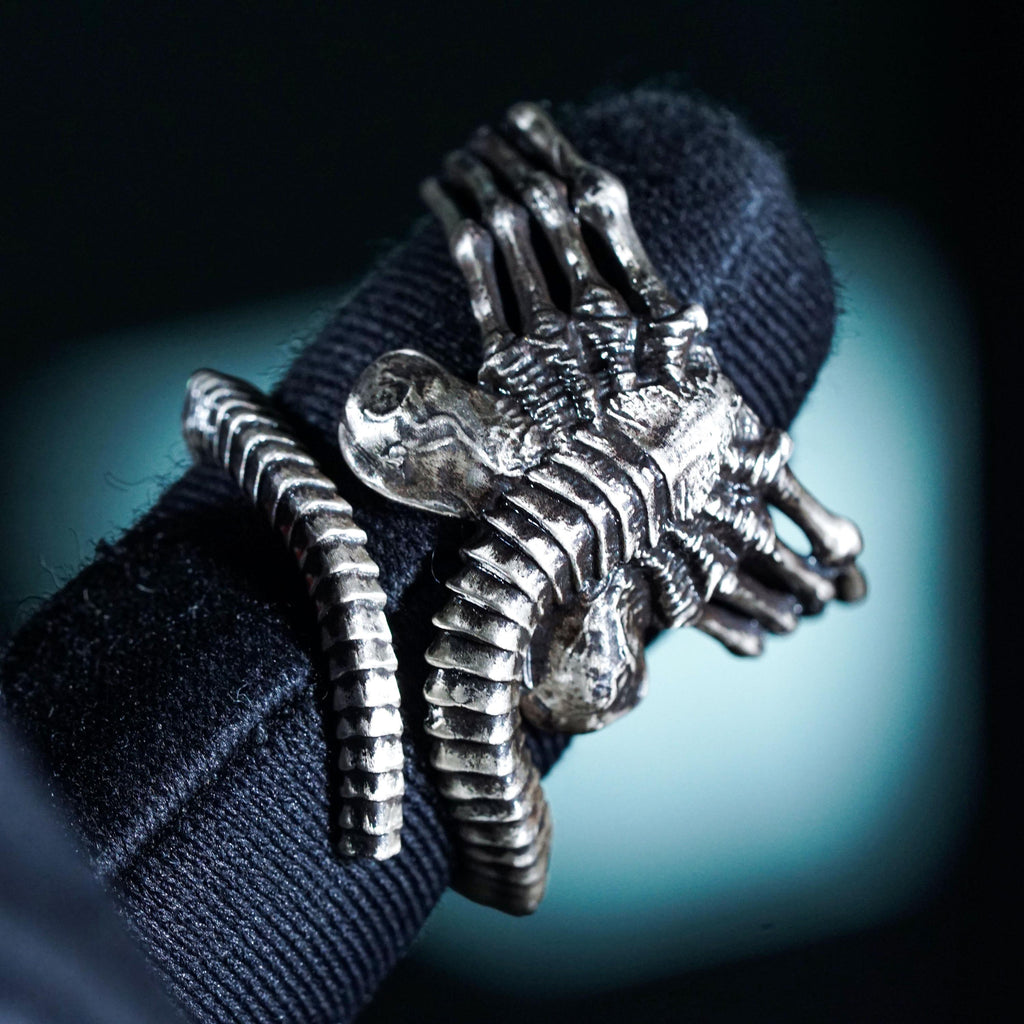 Alien Facehugger Ring - 950 Silver