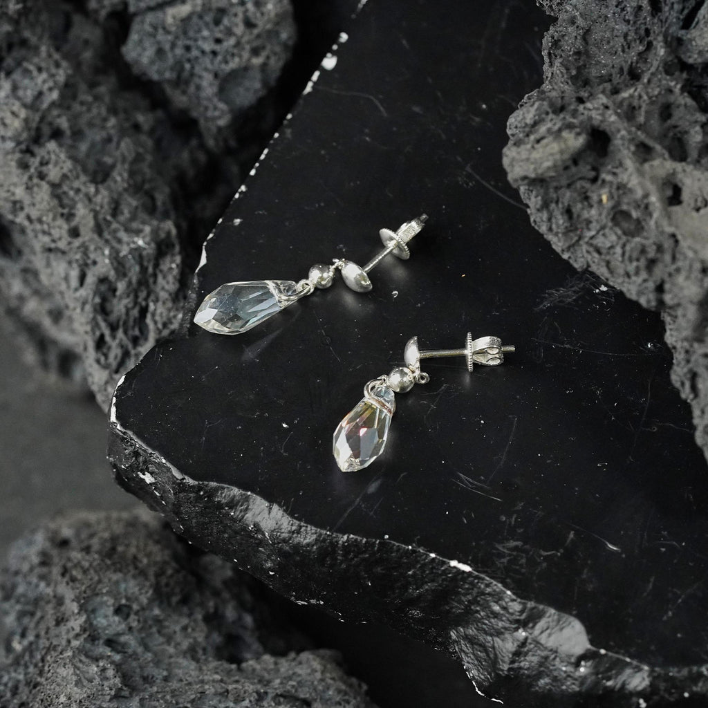 Final Fantasy VII Tifa Lockhart Stud Earrings