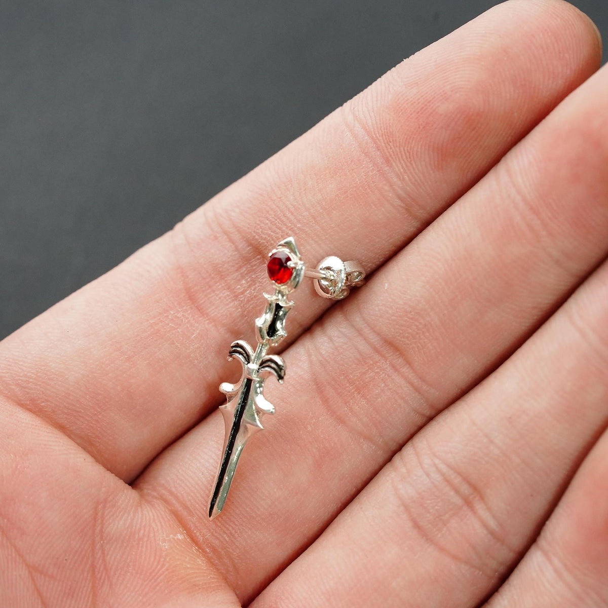 Final Fantasy XVI Dion Lesage Earring - 950 Silver