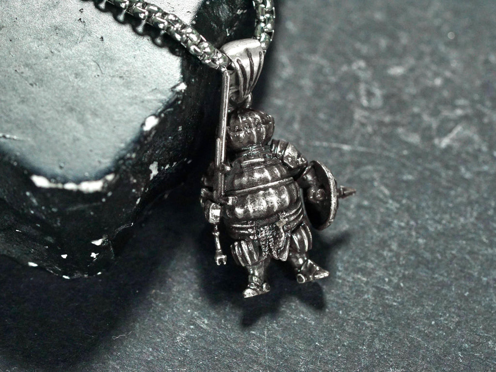 Dark Souls Siegmeyer of Catarina Onion Knight Necklace - 950 Silver