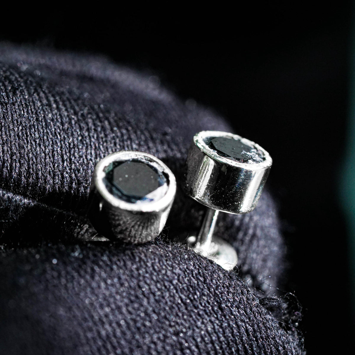 Jujutsu Kaisen Suguru Geto Black Orb Earrings